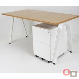 Vee Contract Single Desk 1500 - Many Sizes