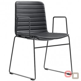 Mia Breakout Chair