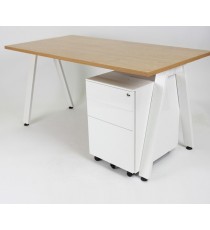 Vee Contract Single Desk 1500 - Many Sizes